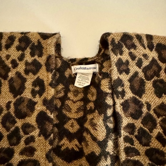 Croft & Barrow Leopard Print Shawl Cape with Fringe - Picture 3 of 6